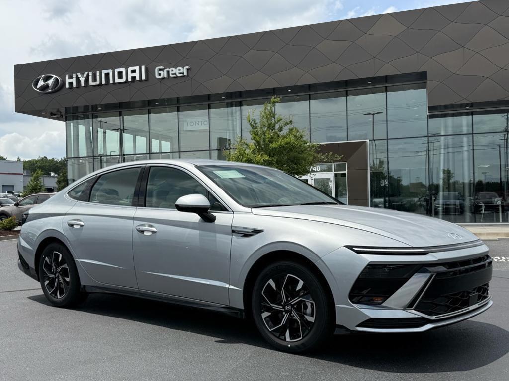 new 2025 Hyundai Sonata car, priced at $23,572