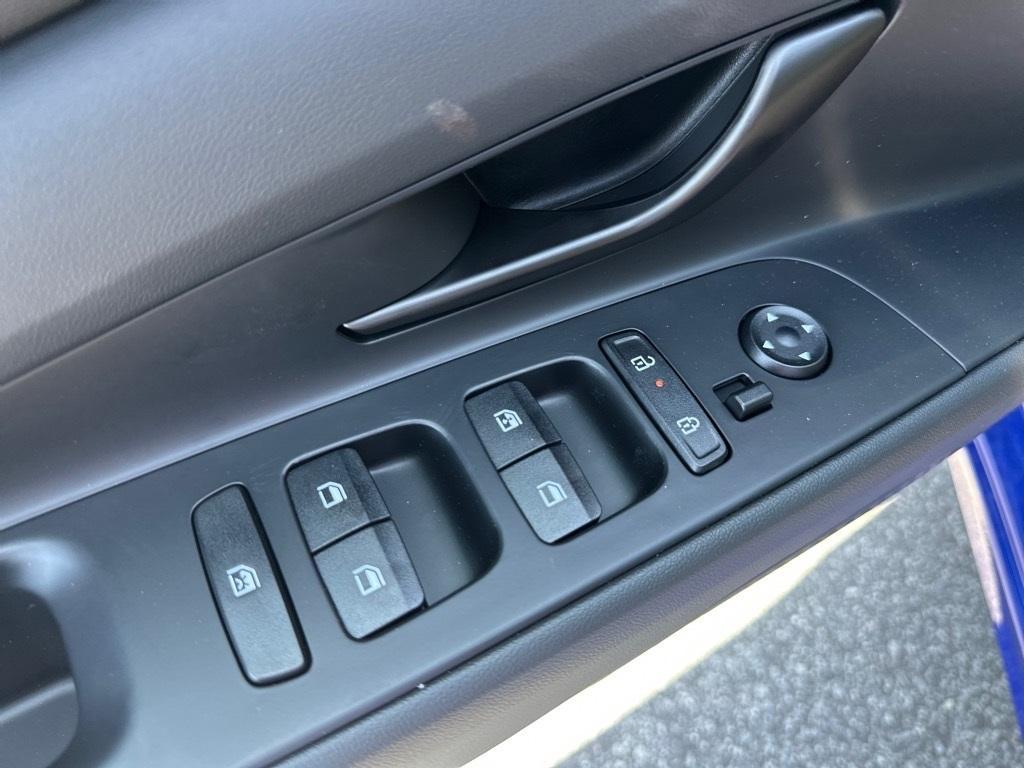 new 2025 Hyundai Elantra car, priced at $24,289
