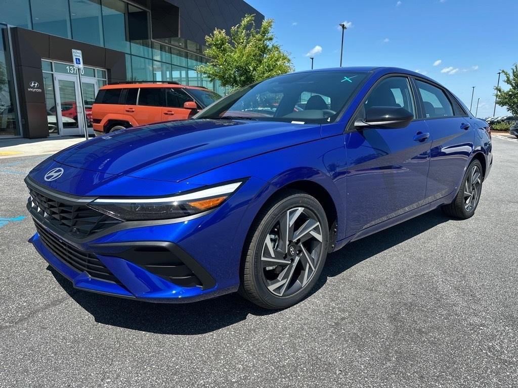 new 2025 Hyundai Elantra car, priced at $24,289