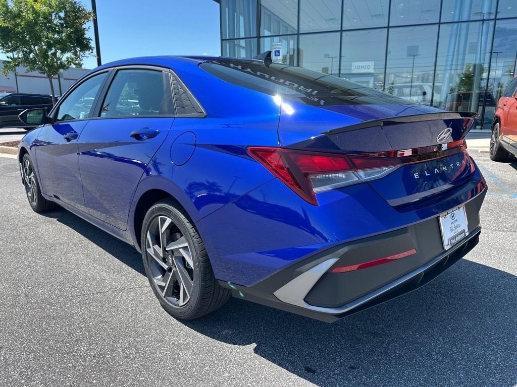 new 2025 Hyundai Elantra car, priced at $24,289