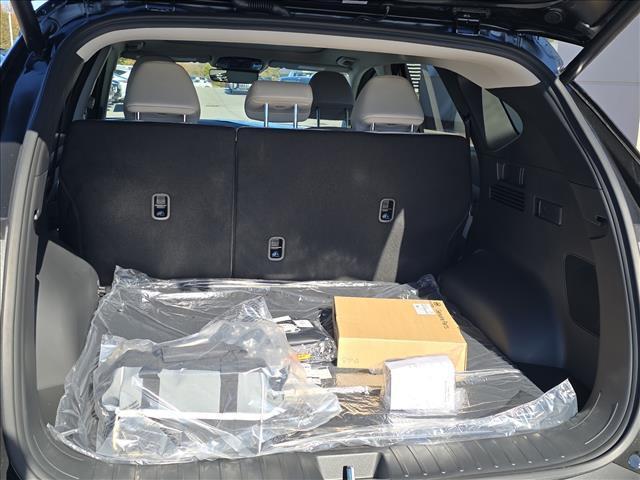 new 2026 Hyundai TUCSON Hybrid car, priced at $40,114