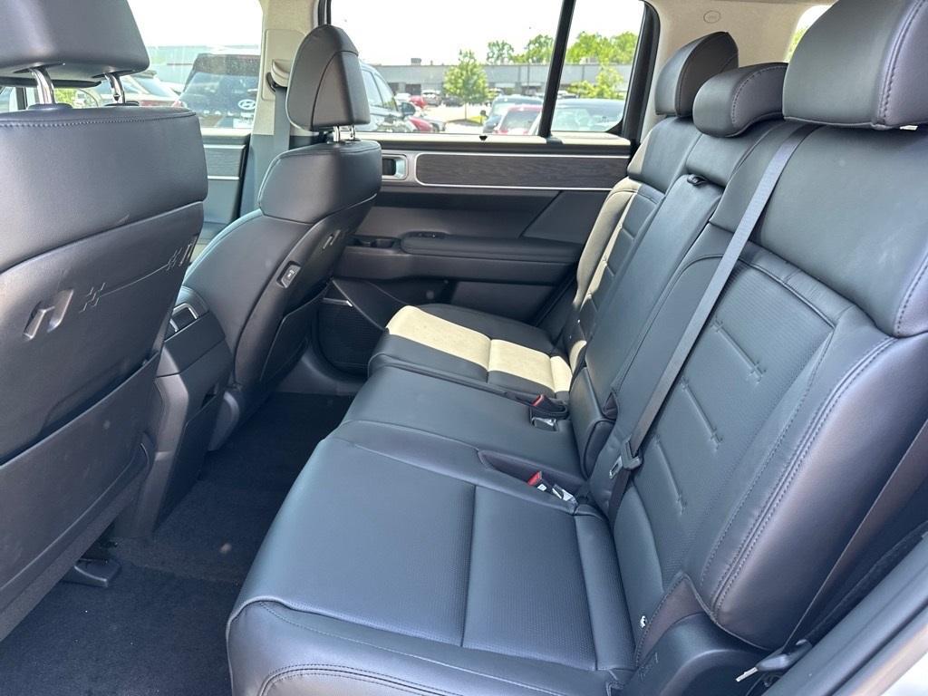 new 2025 Hyundai SANTA FE HEV car, priced at $46,378