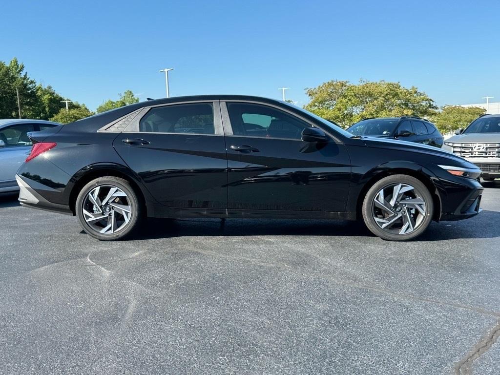 new 2025 Hyundai ELANTRA HEV car, priced at $28,554