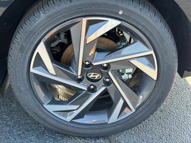 new 2025 Hyundai ELANTRA HEV car, priced at $28,554