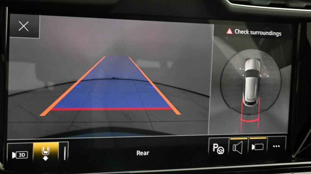 used 2022 Lamborghini Urus car, priced at $228,000