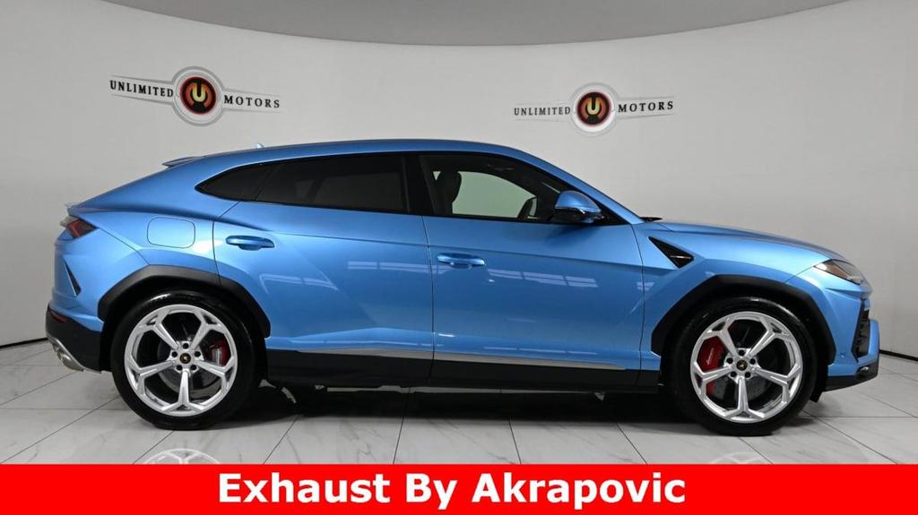 used 2022 Lamborghini Urus car, priced at $228,000