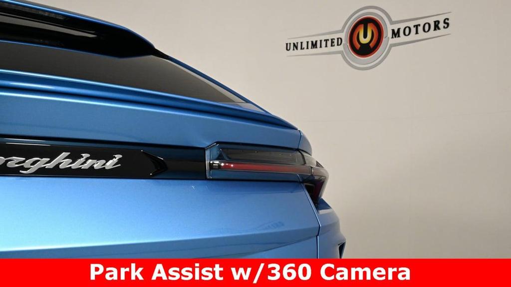 used 2022 Lamborghini Urus car, priced at $228,000