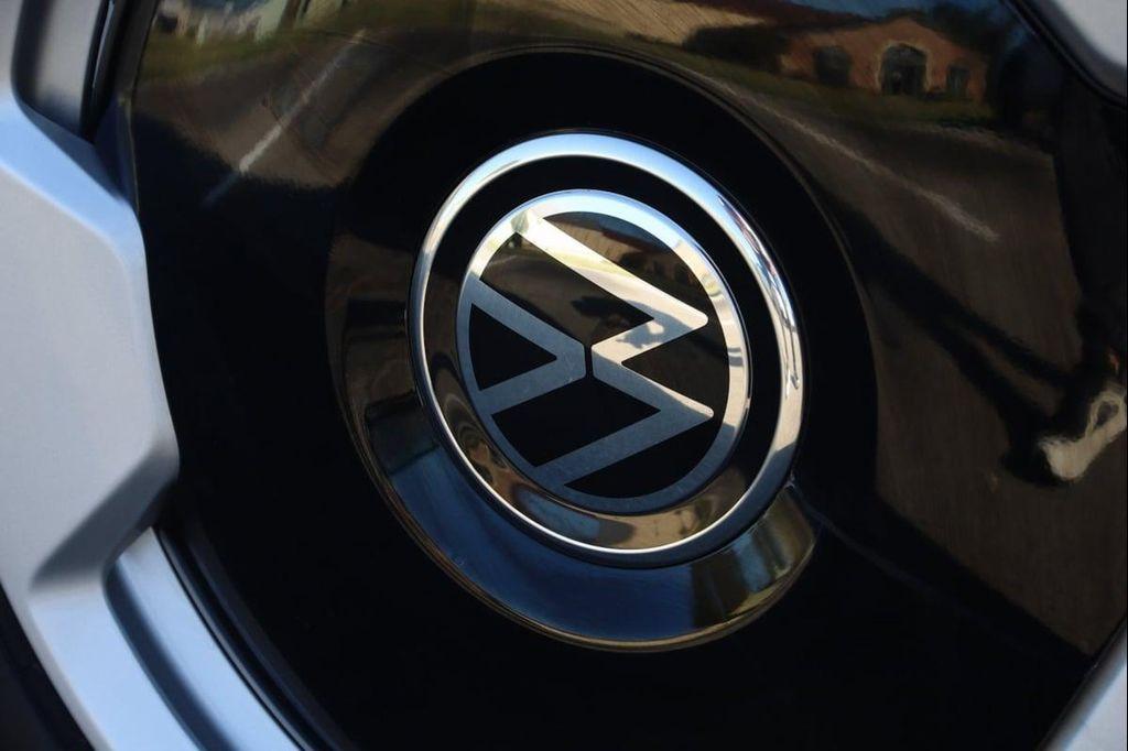 used 2025 Volkswagen ID. Buzz car, priced at $53,500