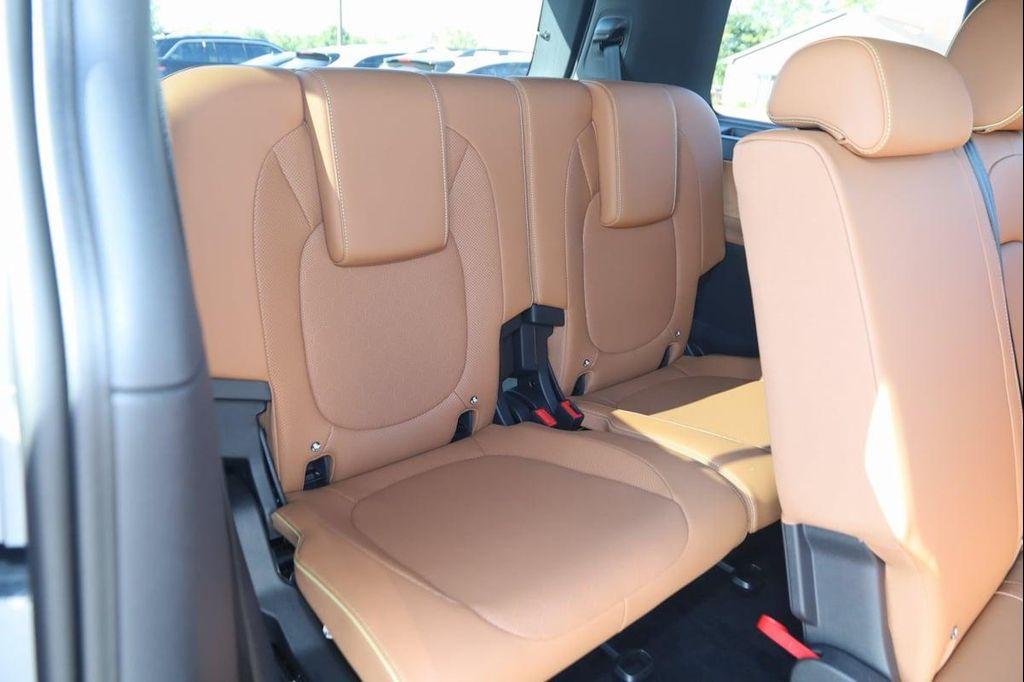 used 2025 Volkswagen ID. Buzz car, priced at $53,500