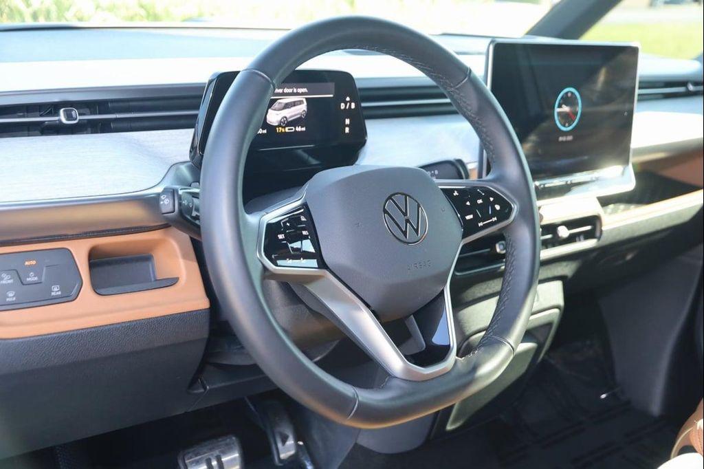 used 2025 Volkswagen ID. Buzz car, priced at $53,500