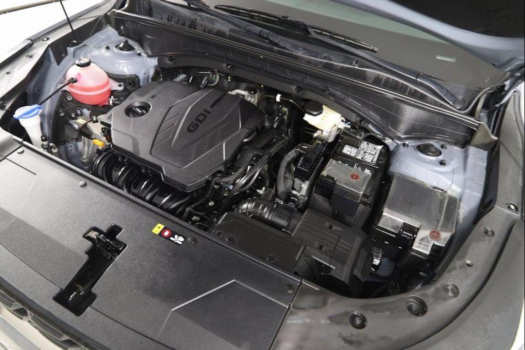 used 2025 Kia Sorento car, priced at $28,600