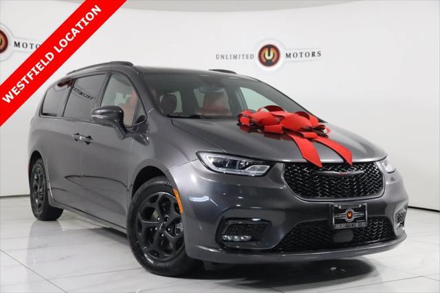 used 2021 Chrysler Pacifica Hybrid car, priced at $31,000