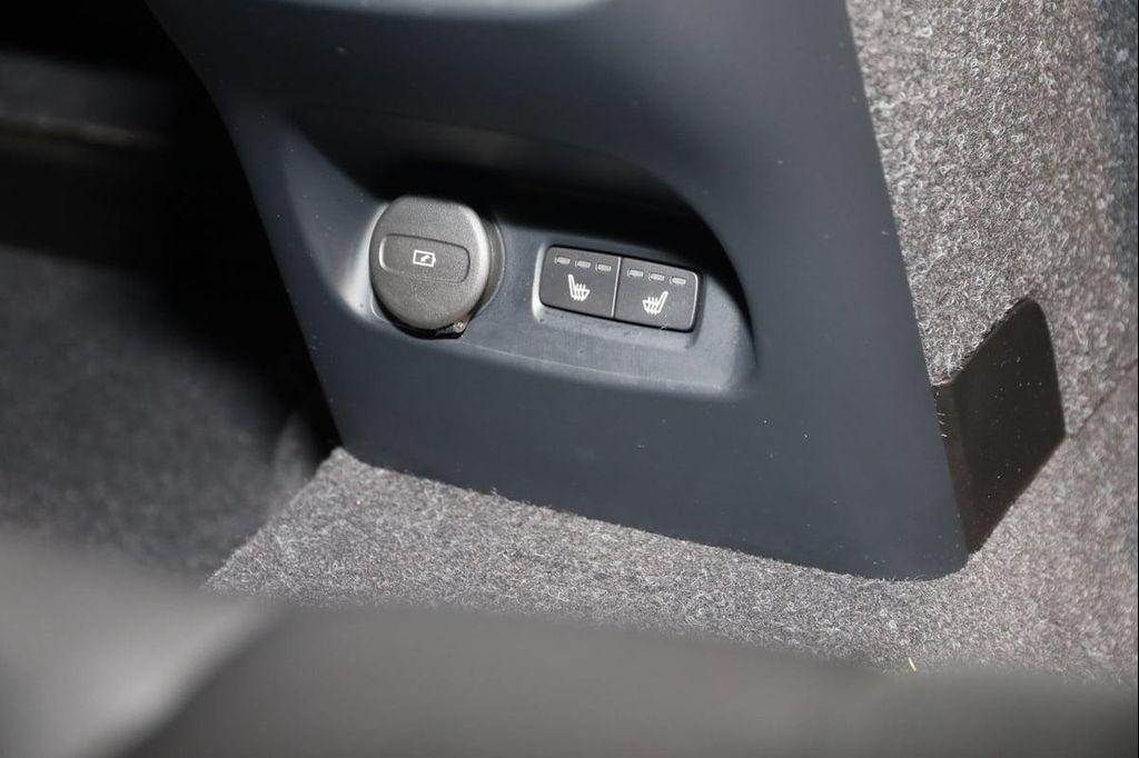 used 2022 Volvo XC40 car, priced at $28,890