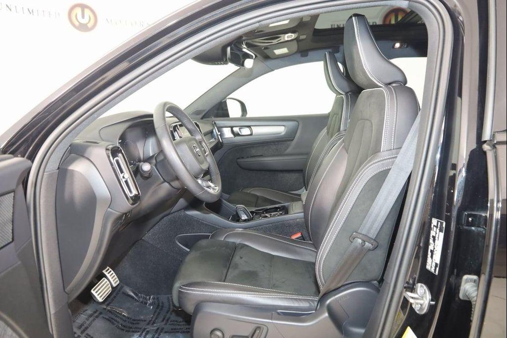 used 2022 Volvo XC40 car, priced at $28,890