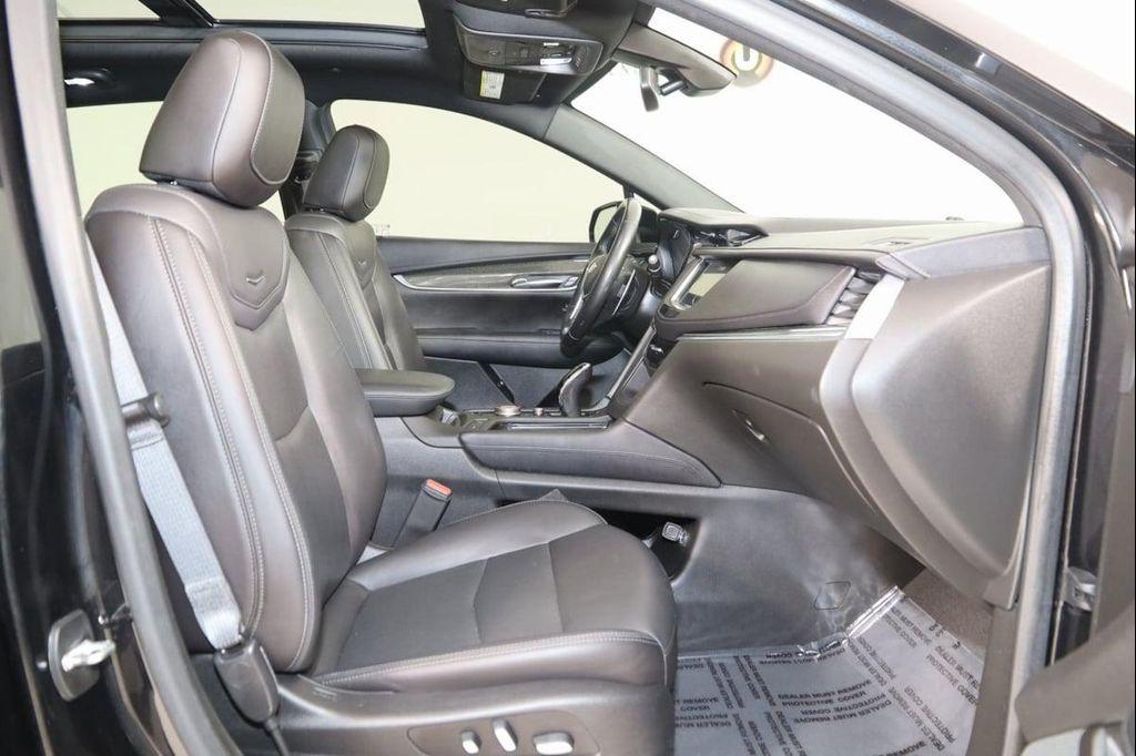 used 2020 Cadillac XT5 car, priced at $21,490