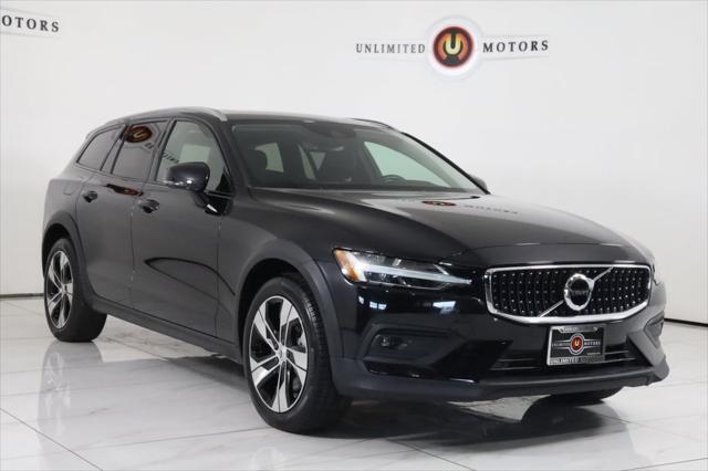 used 2021 Volvo V60 Cross Country car, priced at $31,500