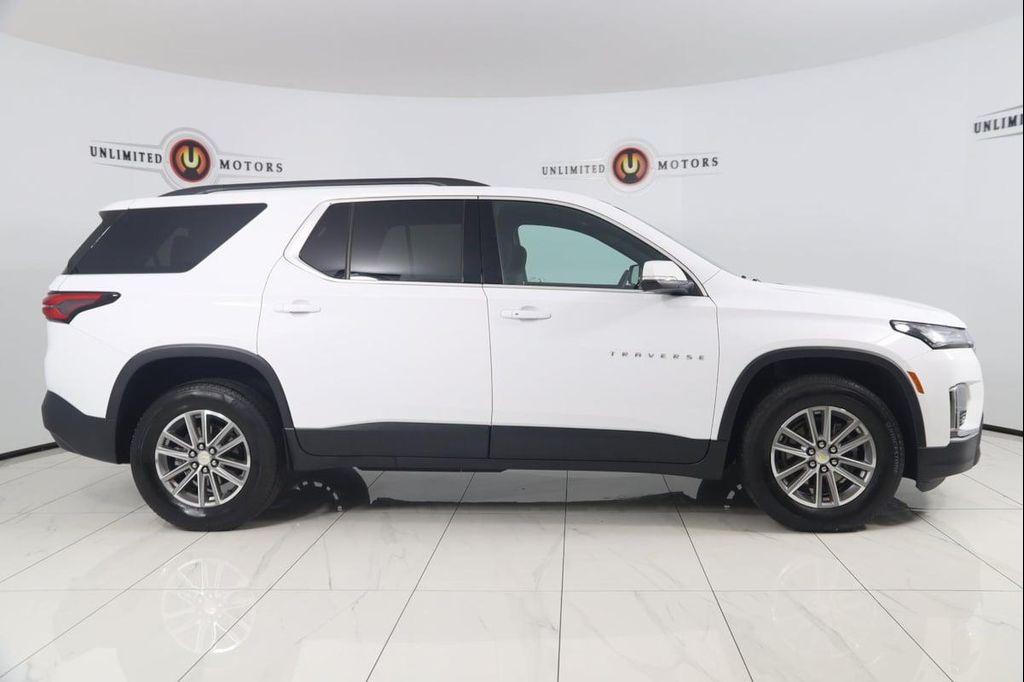 used 2023 Chevrolet Traverse car, priced at $29,990