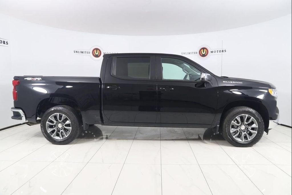 used 2022 Chevrolet Silverado 1500 car, priced at $35,990