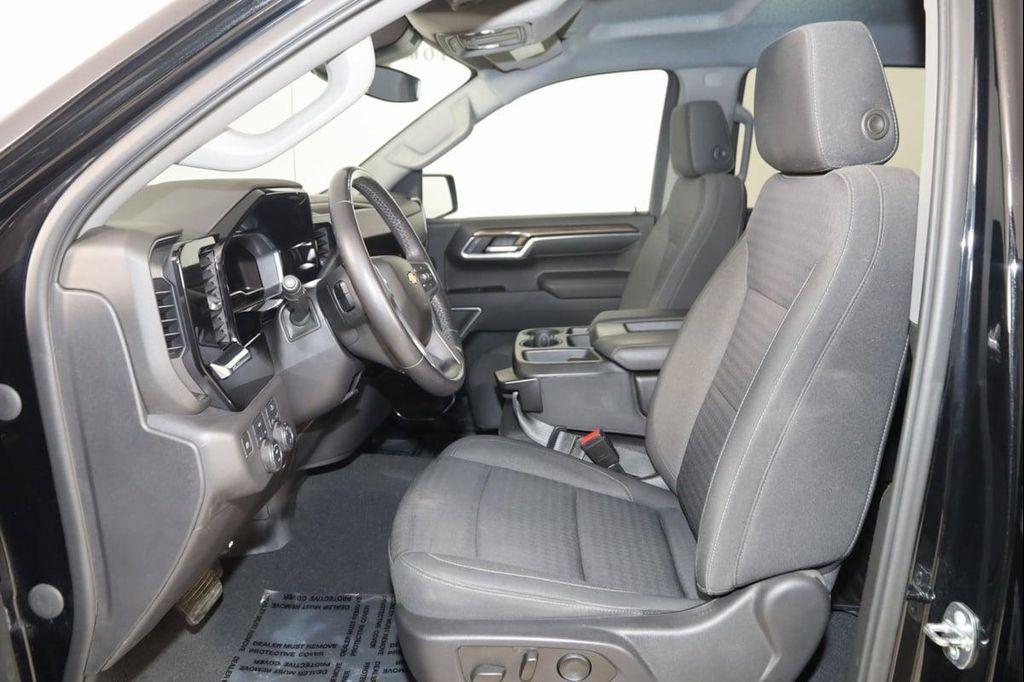 used 2022 Chevrolet Silverado 1500 car, priced at $35,990