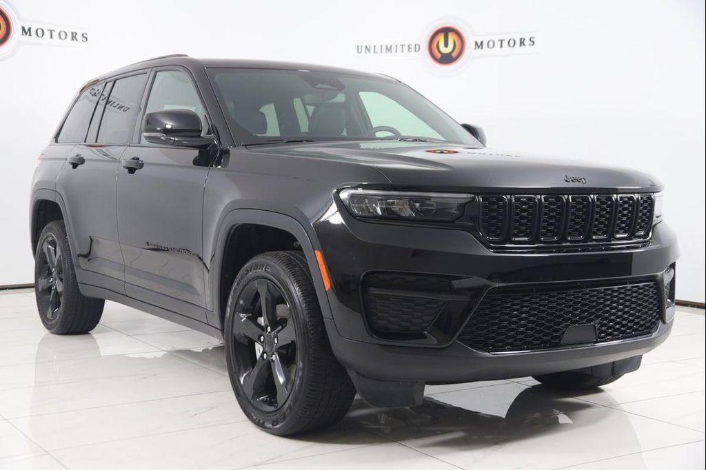 used 2024 Jeep Grand Cherokee car, priced at $35,900