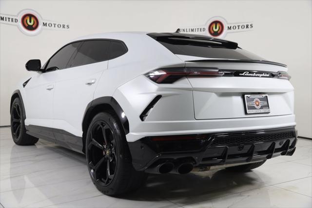 used 2022 Lamborghini Urus car, priced at $212,000