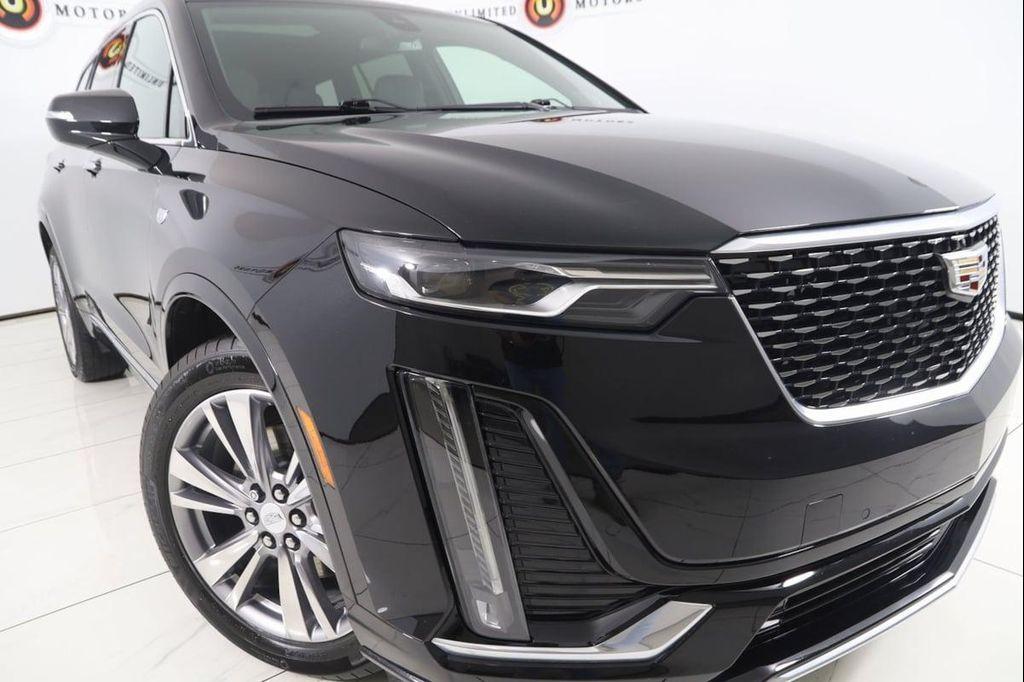 used 2023 Cadillac XT6 car, priced at $38,990