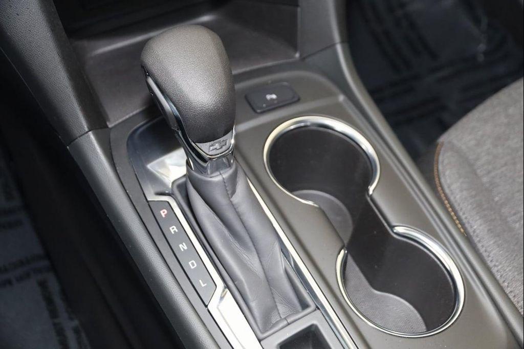 used 2022 Chevrolet Equinox car, priced at $21,990