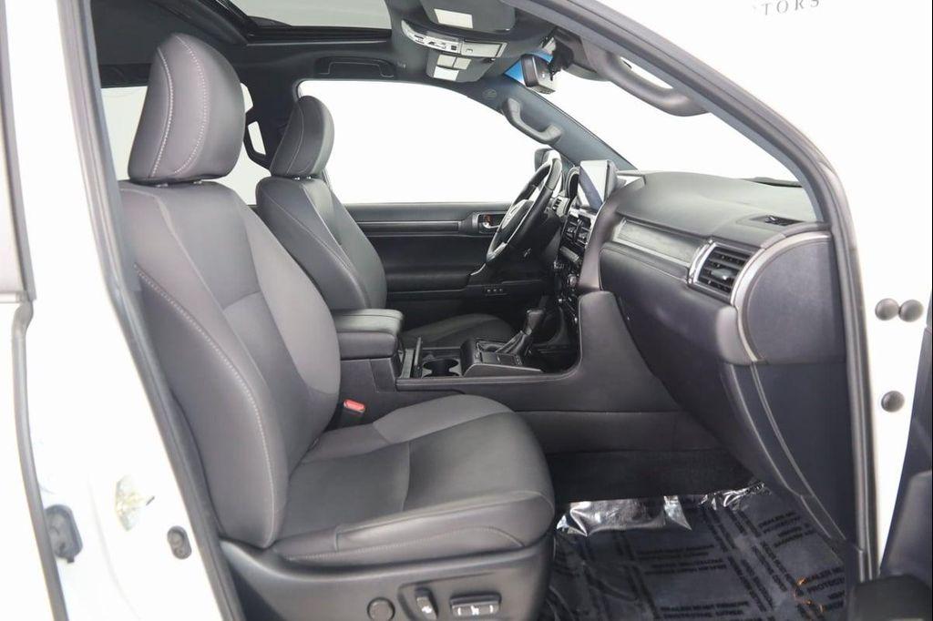 used 2022 Lexus GX 460 car, priced at $49,890