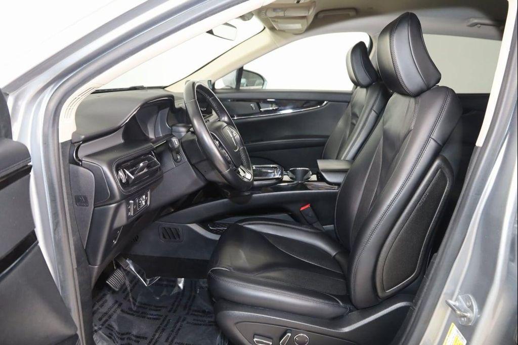 used 2021 Lincoln Nautilus car, priced at $27,990