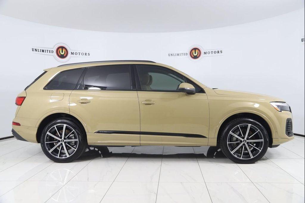 used 2025 Audi Q7 car, priced at $51,990