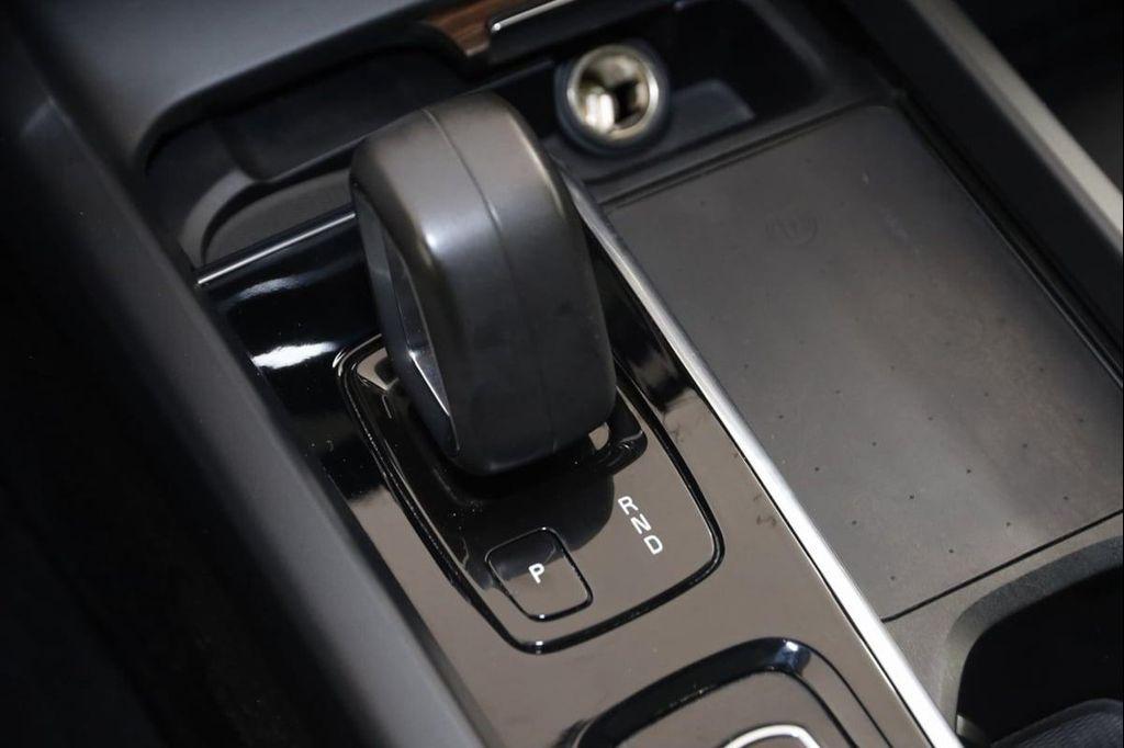 used 2022 Volvo XC60 car, priced at $31,490