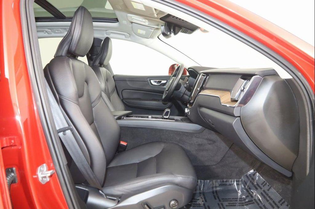 used 2022 Volvo XC60 car, priced at $31,490