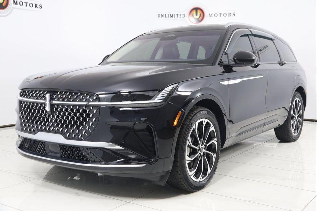 used 2025 Lincoln Nautilus car, priced at $57,990