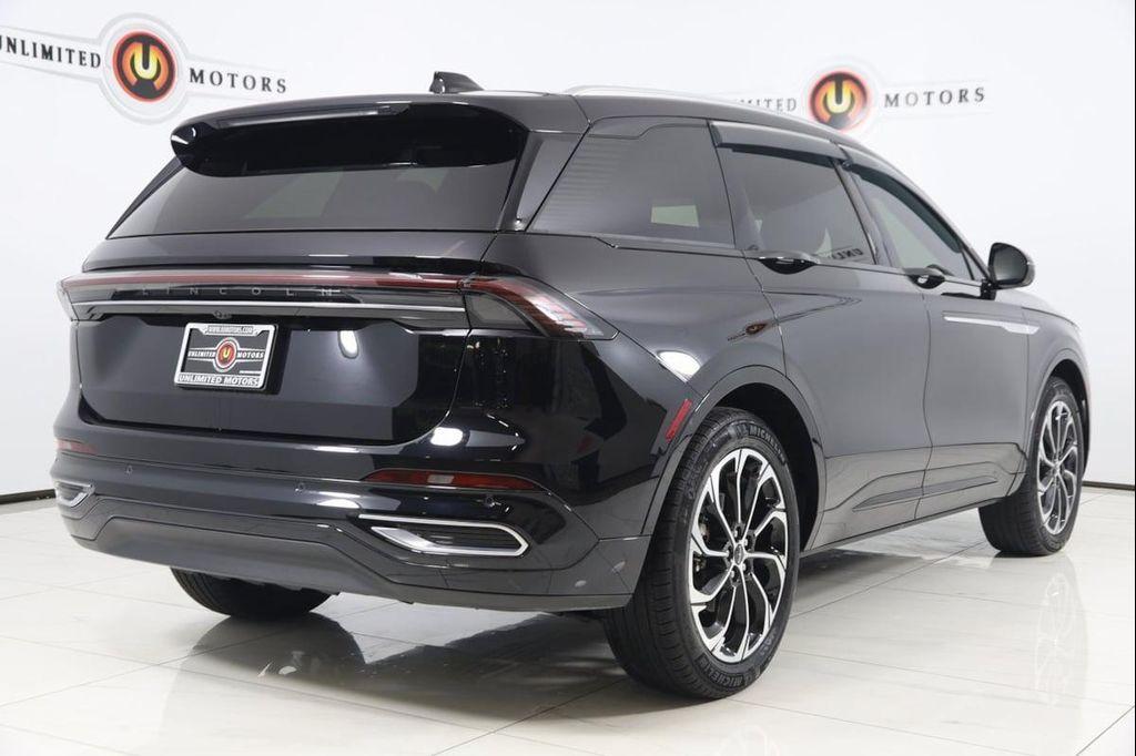 used 2025 Lincoln Nautilus car, priced at $57,990