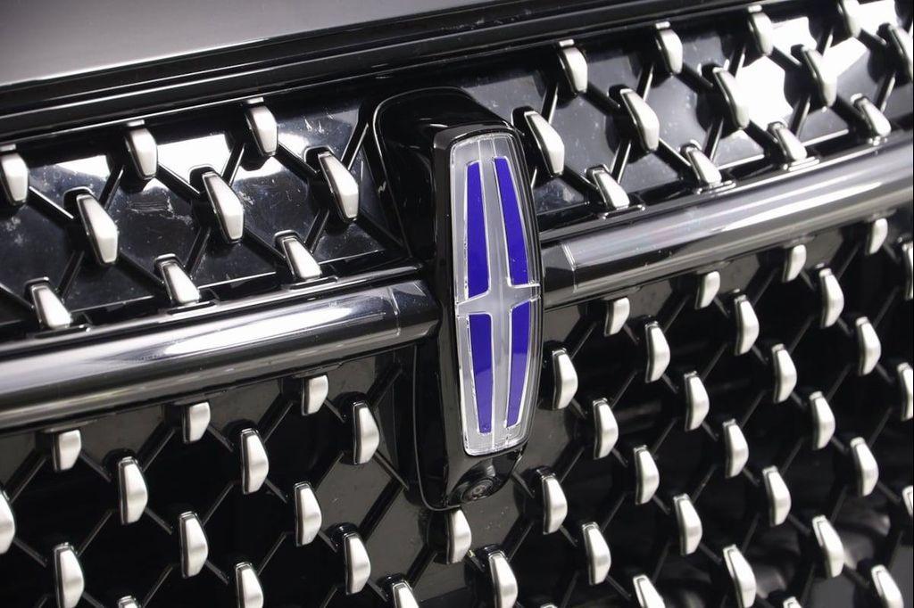 used 2025 Lincoln Nautilus car, priced at $57,990