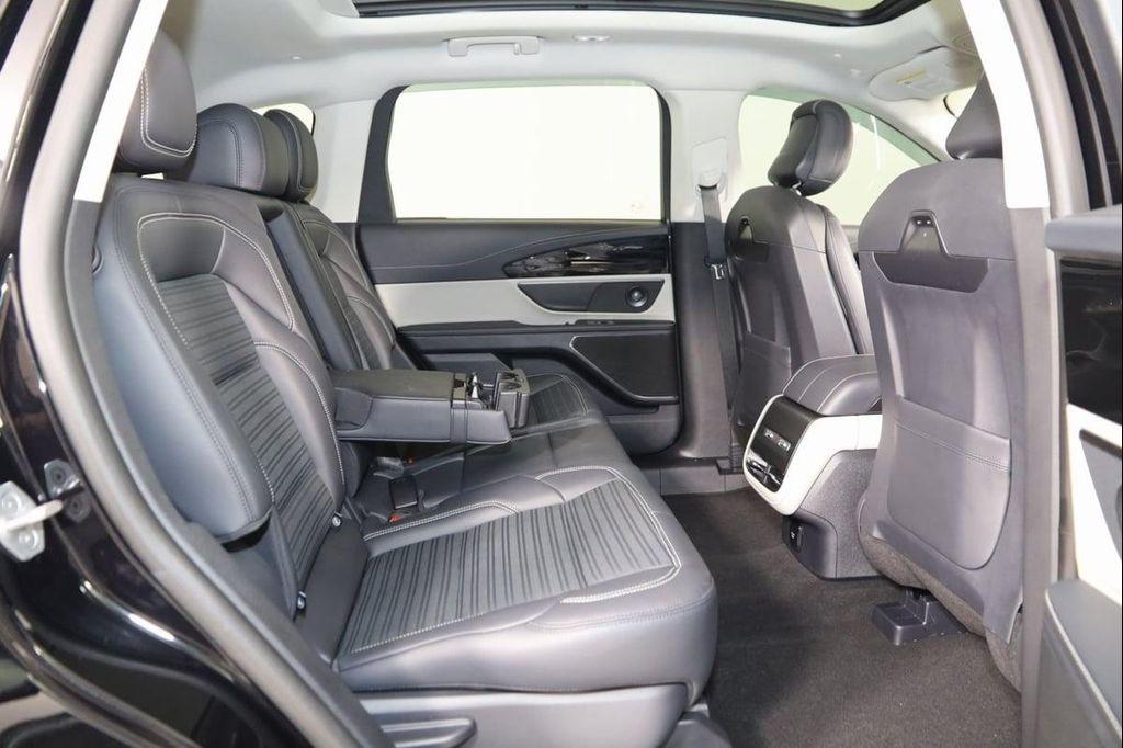 used 2025 Lincoln Nautilus car, priced at $57,990