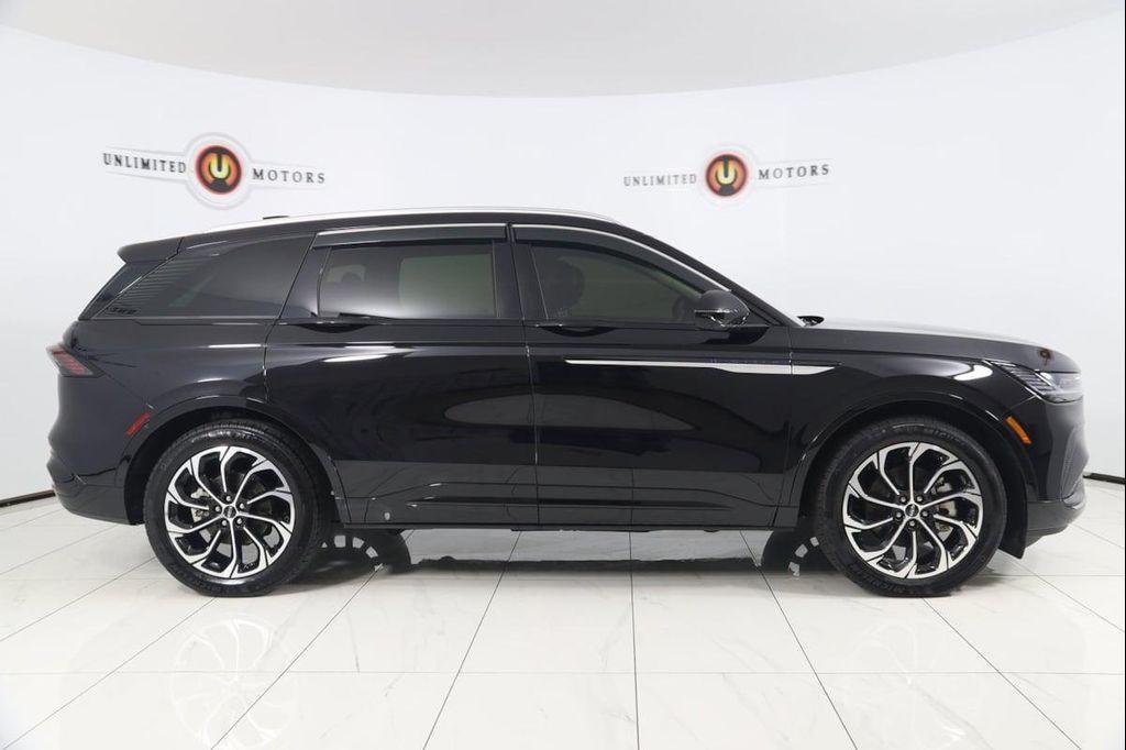 used 2025 Lincoln Nautilus car, priced at $57,990