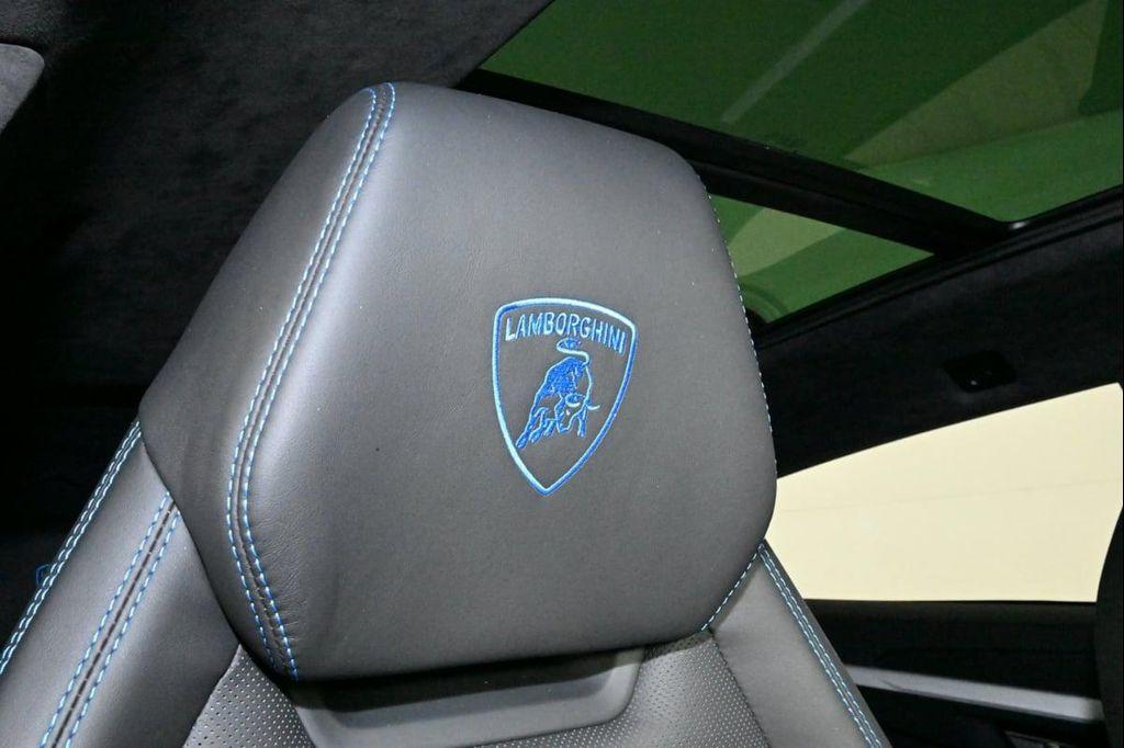 used 2021 Lamborghini Urus car, priced at $210,000