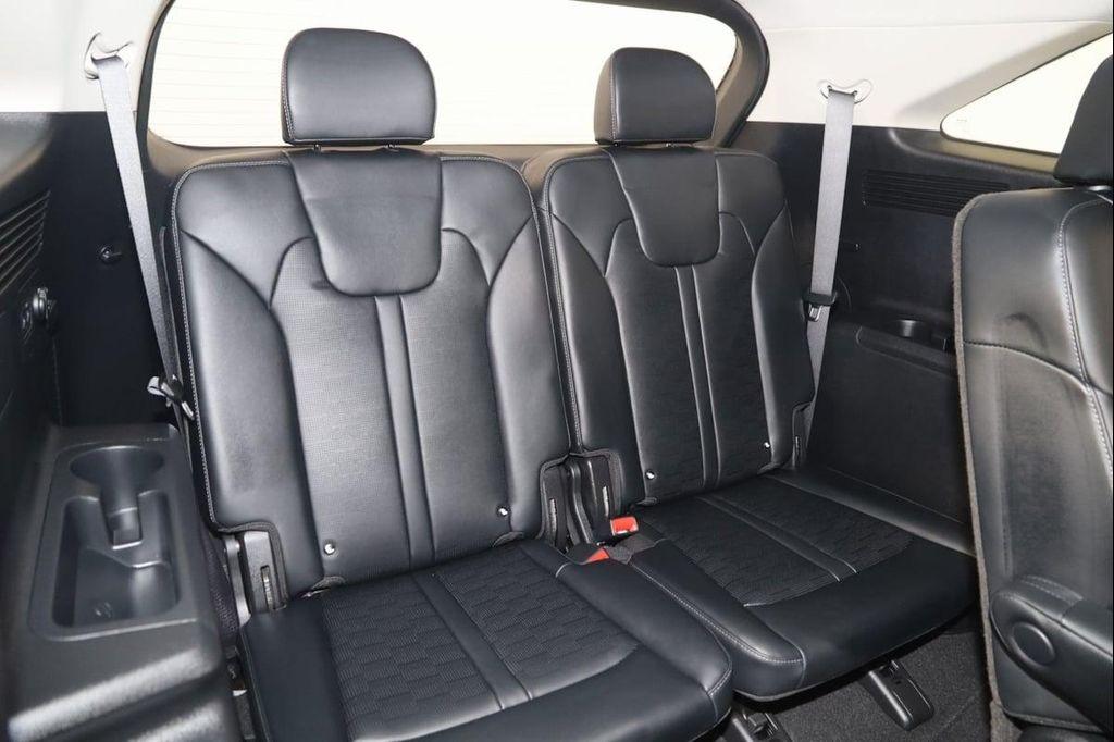 used 2025 Kia Sorento Hybrid car, priced at $35,990