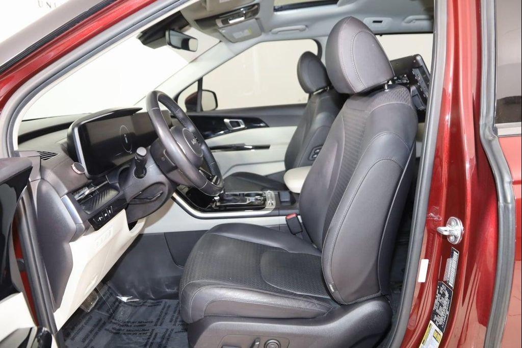 used 2023 Kia Carnival car, priced at $32,500