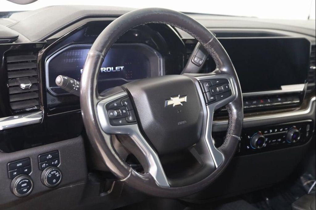 used 2022 Chevrolet Silverado 1500 car, priced at $33,800