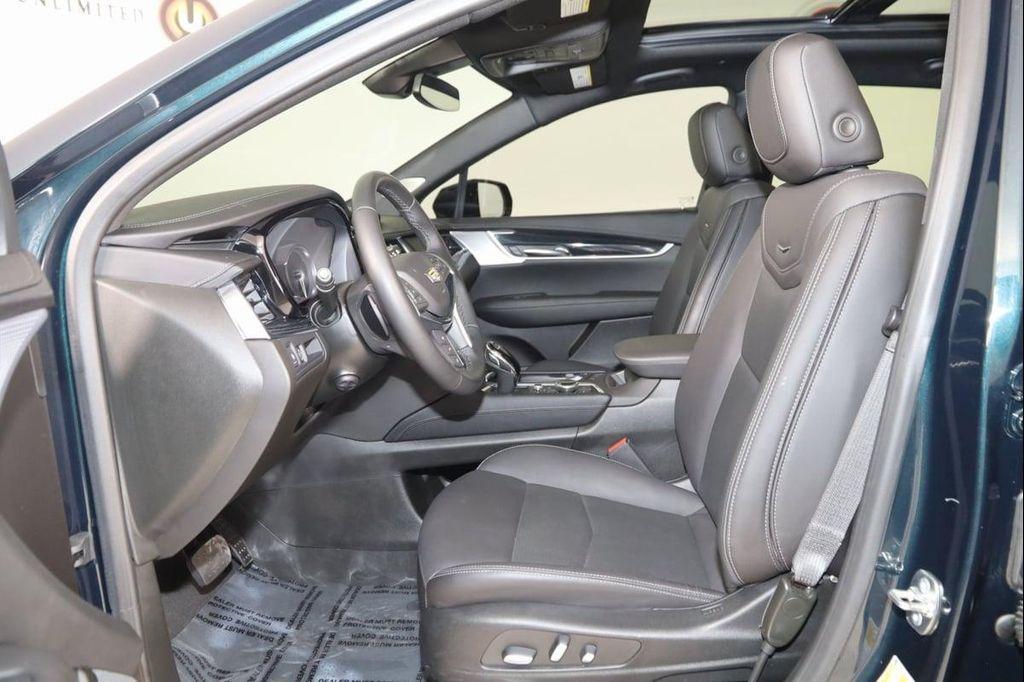used 2024 Cadillac XT5 car, priced at $46,990