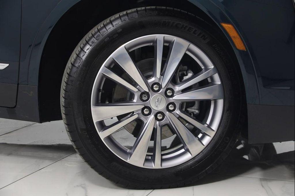 used 2024 Cadillac XT5 car, priced at $46,990