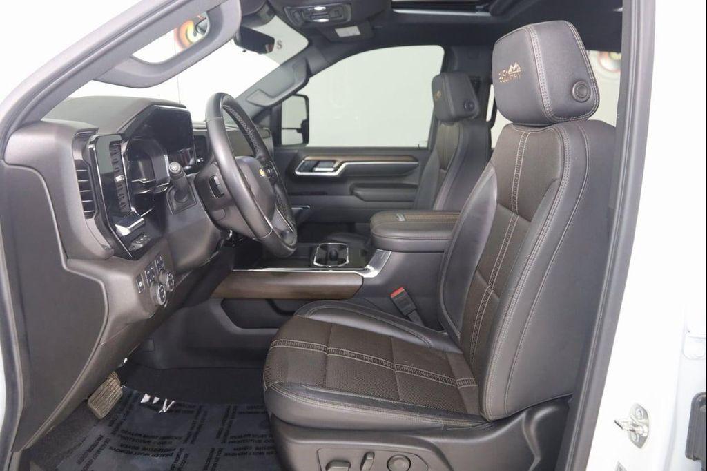 used 2025 Chevrolet Silverado 2500 car, priced at $64,500