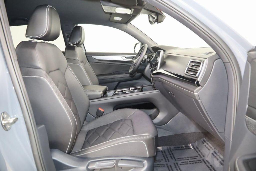 used 2024 Volkswagen Atlas Cross Sport car, priced at $35,500