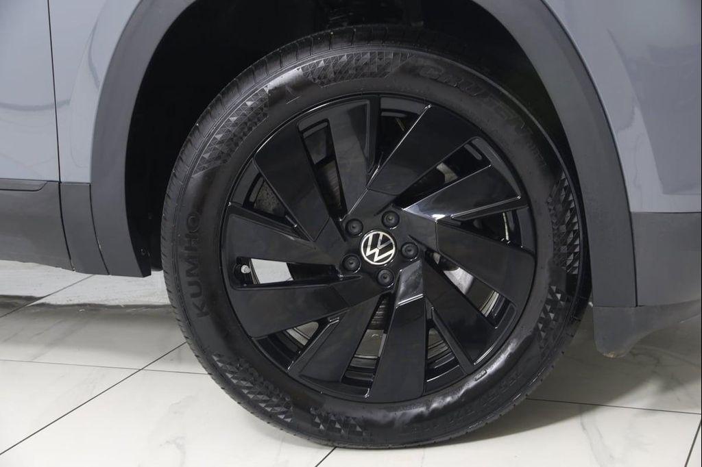 used 2024 Volkswagen Atlas Cross Sport car, priced at $35,500