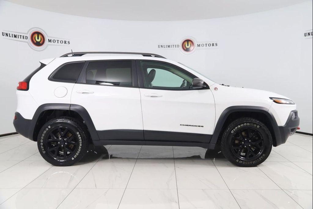 used 2016 Jeep Cherokee car, priced at $13,890
