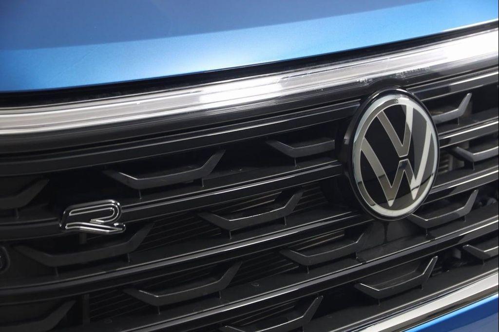 used 2024 Volkswagen Atlas Cross Sport car, priced at $38,990