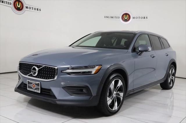 used 2022 Volvo V60 Cross Country car, priced at $35,990