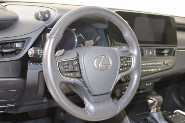 used 2022 Lexus ES 300h car, priced at $37,995